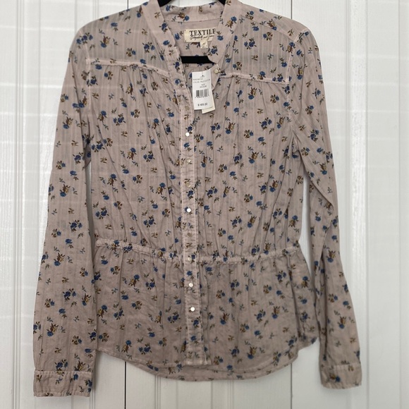 Textile Elizabeth and James Floral Button Down - Picture 1 of 4